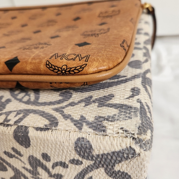 MCM Visetos Liz Shopper Tote Pouch Cognac - Picture 5 of 9